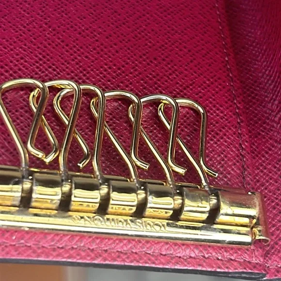 Louis Vuitton LOUIS VUITTON key  case Holder - Picture 2 of 12
